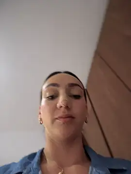 Ninabigtitied online show from 21, 4, 2026