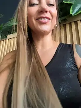 Ninabigtitied online show from 15, 7, 2026