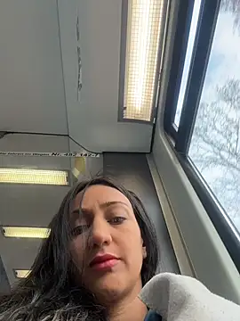 Ninabigtitied online show from 12, 11, 2025