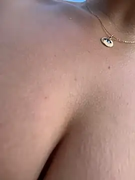 Ninabigtitied online show from 15, 3, 2026