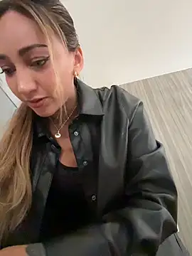 Ninabigtitied online show from 8, 3, 2026