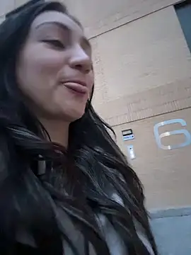 Ninabigtitied online show from 23, 11, 2025