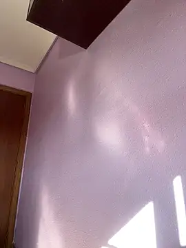 Ninabigtitied online show from 10, 10, 2025