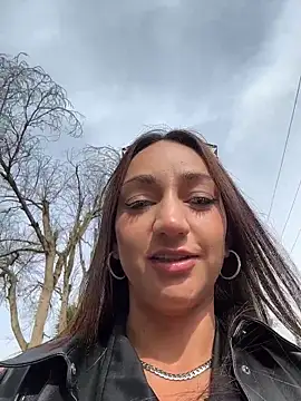 Ninabigtitied online show from 7, 2, 2026