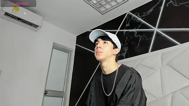 Snapshot of AerumChae chatting on 9, 6, 2026 AerumChae online show from 9, 6, 2026