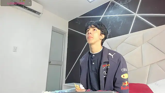 Snapshot of AerumChae chatting on 3, 7, 2026 AerumChae online show from 3, 7, 2026