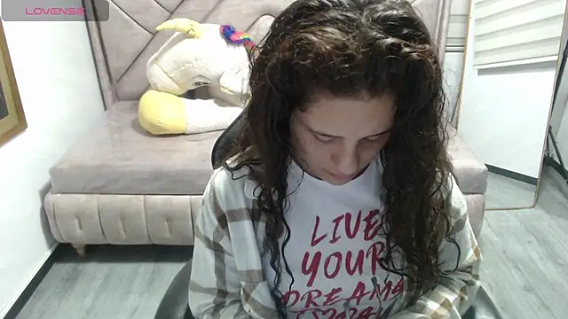 Velvet Moon V online show from 17, 12, 2025