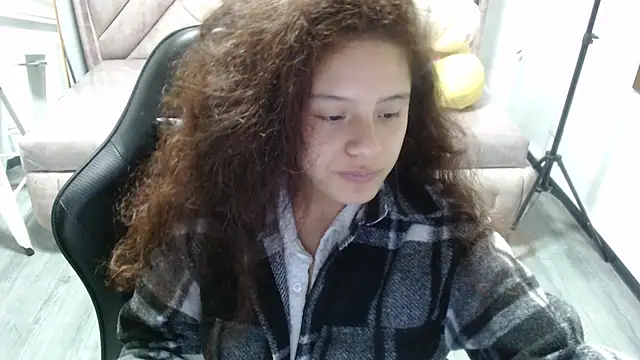 Snapshot of Velvet_Moon_V chatting on 21, 11, 2025 Velvet Moon V online show from 21, 11, 2025