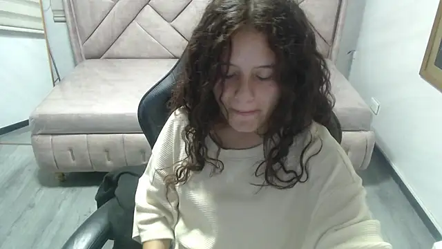 Velvet Moon V online show from 17, 2, 2026