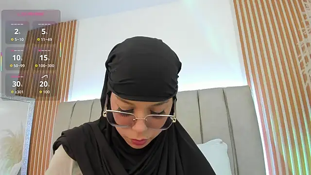 Snapshot of naishaa_ chatting on 29, 11, 2025 naishaa online show from 29, 11, 2025