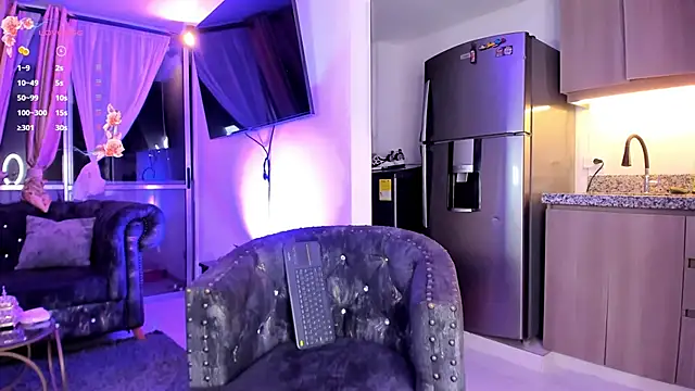 Snapshot of _Mia_Pink_ chatting on 28, 5, 2026 Mia Pink online show from 28, 5, 2026