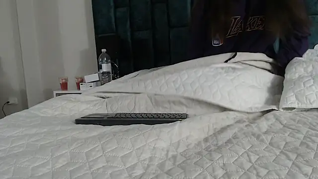 Emma Foxi online show from 15, 11, 2025