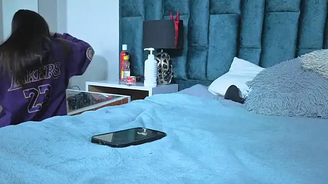 Emma Foxi online show from 4, 4, 2026