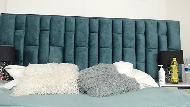 Emma Foxi online show from 3, 11, 2025