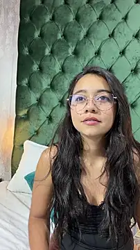 Lily June online show from 13, 5, 2026