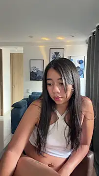 Lily June online show from 18, 4, 2026