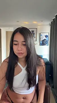 Lily June online show from 18, 4, 2026