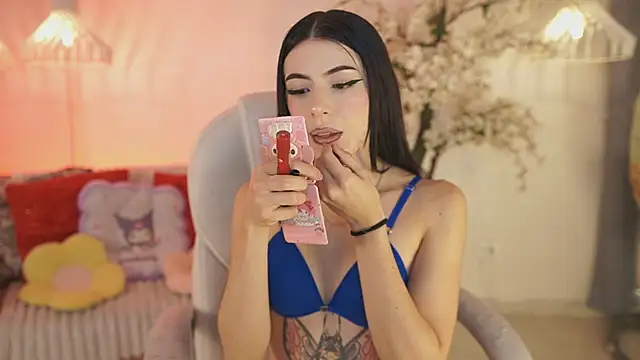 JadeSummerr online show from 1, 12, 2025