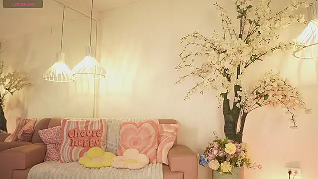 JadeSummerr online show from 6, 11, 2025