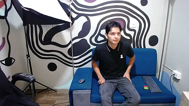 Luca vega online show from 7, 11, 2025