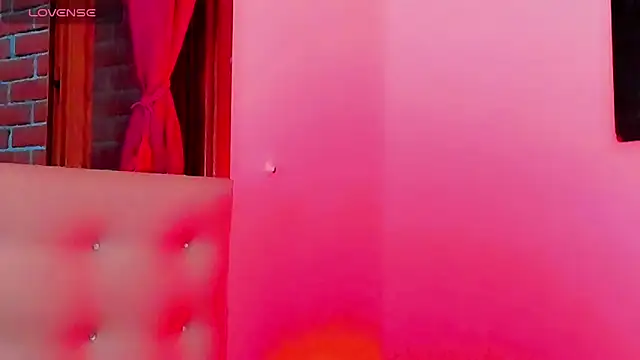 Baby FenixTS online show from 13, 4, 2026