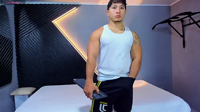 Snapshot of Horny_nick18 chatting on 6, 5, 2026 Horny nick18 online show from 6, 5, 2026