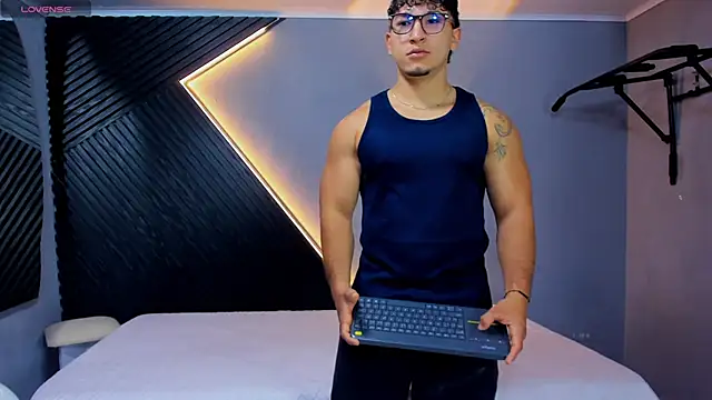 Snapshot of Horny_nick18 chatting on 4, 5, 2026 Horny nick18 online show from 4, 5, 2026