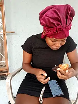 SweetHoney21  online show from 17, 12, 2025