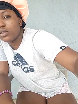 SweetHoney21  online show from 1, 2, 2026