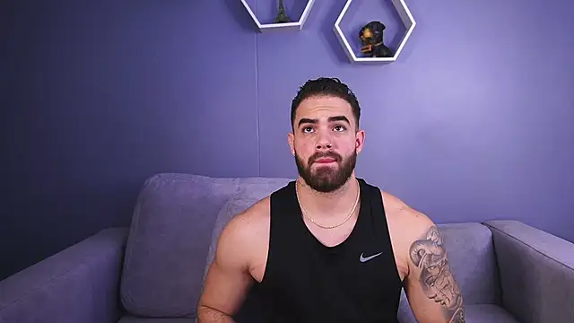 Paul Phoenix online show from 8, 11, 2025