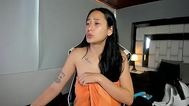 Adhara7 online show from 4, 11, 2025