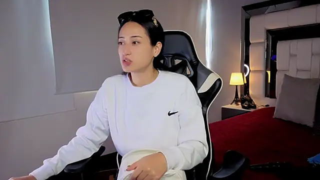 Adhara7 online show from 5, 2, 2026