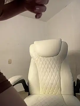 karinasantos  online show from 25, 2, 2026