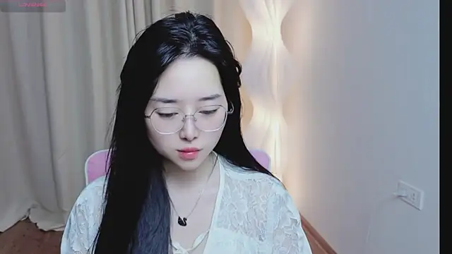 Miu-999 online show from 17, 12, 2025