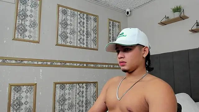 Riky Strong online show from 9, 11, 2025