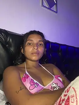 Snapshot of _Lorenn_ chatting on 9, 9, 2025 Lorenn online show from 9, 9, 2025