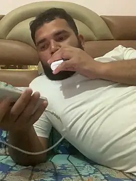 amitsharma7868 online show from 19, 4, 2026