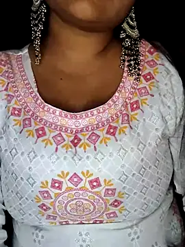 Snapshot of monika_555 chatting on 7, 11, 2025 monika 555 online show from 7, 11, 2025