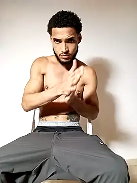 Snapshot of Utreh_ chatting on 28, 10, 2025 Utreh online show from 28, 10, 2025