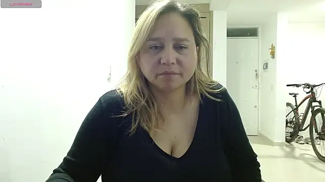Snapshot of haashkyo chatting on 29, 5, 2026 haashkyo online show from 29, 5, 2026