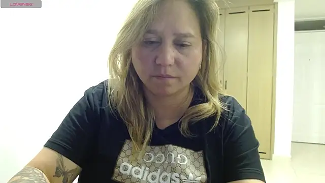 Snapshot of haashkyo chatting on 26, 6, 2026 haashkyo online show from 26, 6, 2026