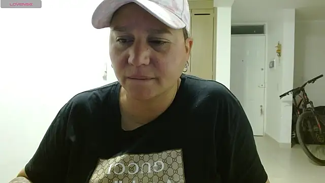Snapshot of haashkyo chatting on 14, 5, 2026 haashkyo online show from 14, 5, 2026