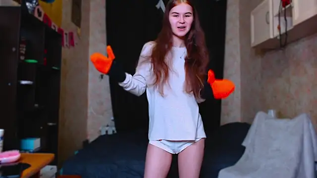 litle owl online show from 20, 9, 2025