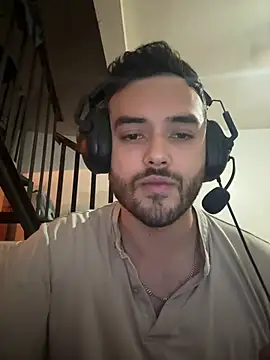 acmello83 online show from 10, 4, 2026