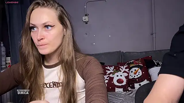 cutemilana sexwife online show from 22, 12, 2025