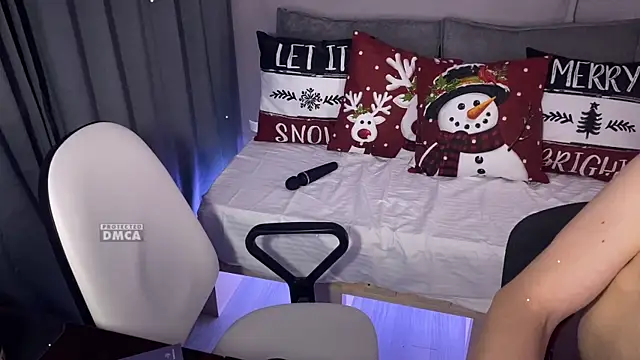 cutemilana sexwife online show from 15, 12, 2025