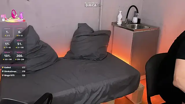 cutemilana sexwife online show from 2, 12, 2025