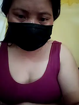 Snapshot of babyjunee12 chatting on 6, 3, 2026 babyjunee12 online show from 6, 3, 2026