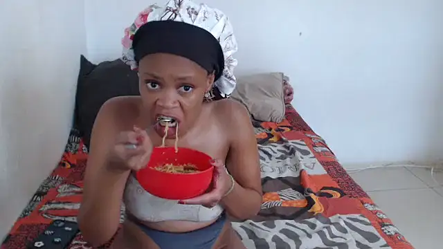 EssenceLovers online show from 6, 3, 2026