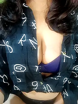 Snapshot of Ishani_Baby chatting on 9, 11, 2025 Ishani Baby online show from 9, 11, 2025